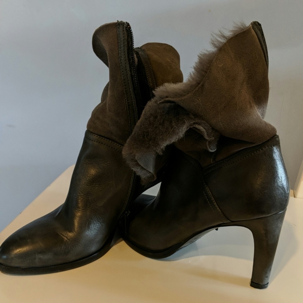 Grey size 7 boots